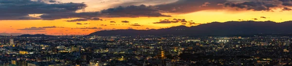 Una Foto Panorámica Ciudad Kyoto Tomada Atardecer —  Fotos de Stock