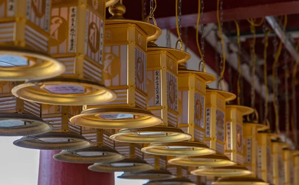 Uma Imagem Close Conjunto Lanternas Exposição Dentro Templo Shitenno — Fotografia de Stock