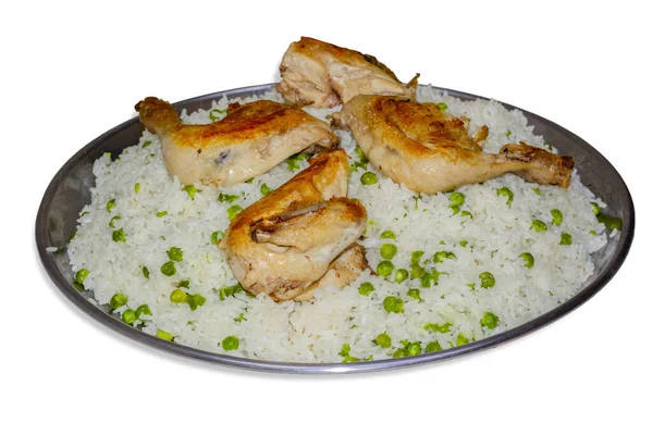 Traditionelles Hausgemachtes Gericht Aus Reis Und Erbsen Mit Hühnerfleisch Isoliert Stockbild