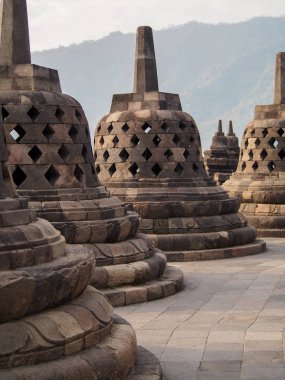 Borobudur Tapınağı Endonezya, stupas