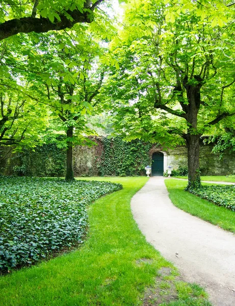 Path to Secret Garden Door
