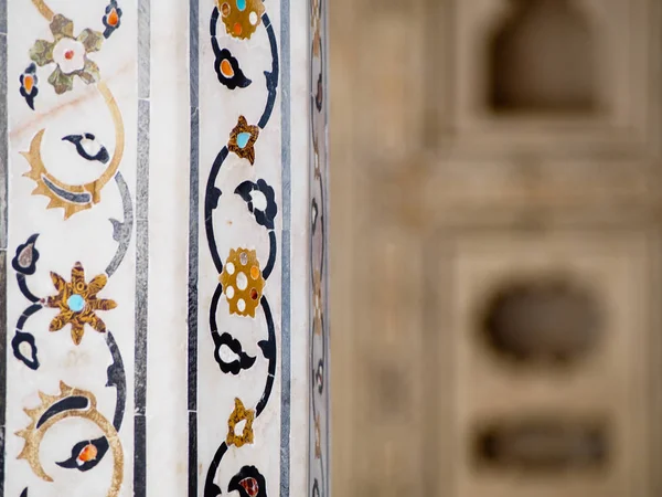 Hindistan'daki Agra Fort kakma taş dekorasyon detay