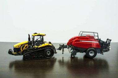 Pistlerde model traktör