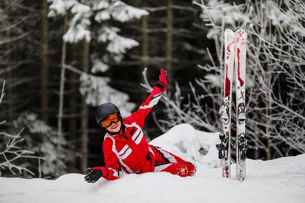 Mulher bonita esquiador — Fotografia de Stock
