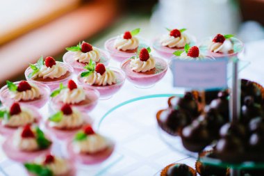 tatil parti masada tatlılar