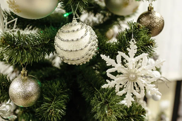 クリスマスツリーのおもちゃ — ストック写真