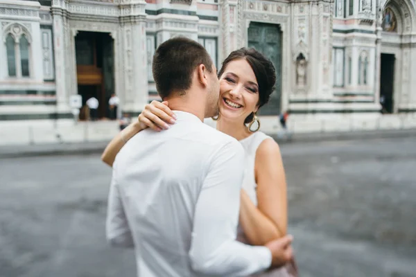 Šťastný mladý pár — Stock fotografie