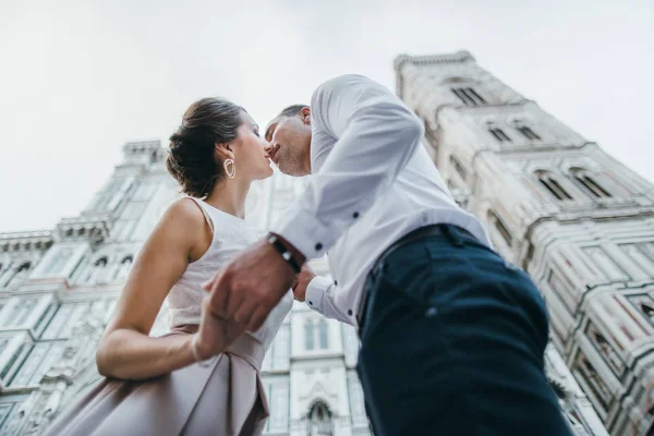 Happy young couple — Stock Photo, Image