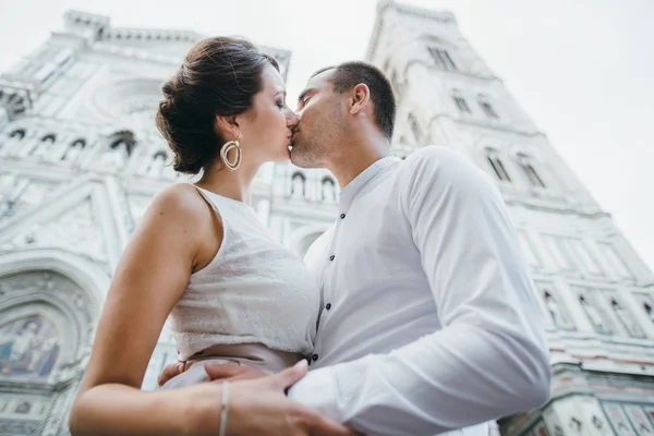 Happy young couple — Stock Photo, Image