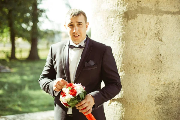 Handsome groom at wedding tuxedo — Stock Photo, Image