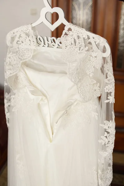 Éléments de robe de mariée blanche — Photo