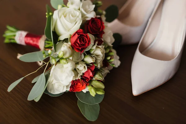 Zapatos de boda elegantes — Foto de Stock