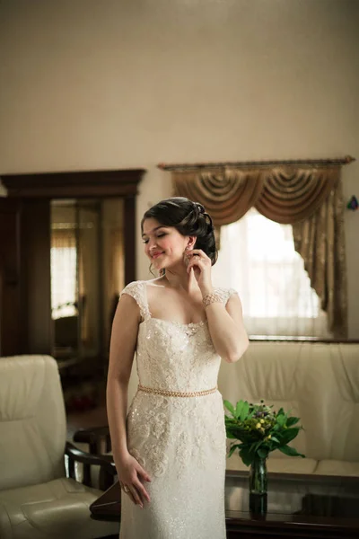Modeporträt der jungen Braut — Stockfoto