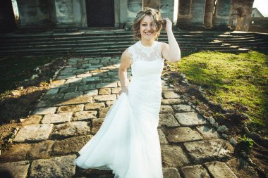 genç güzel gelin portresi