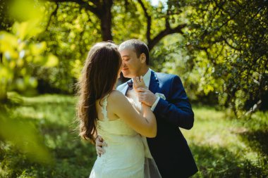 damat ve gelin mutlu portre