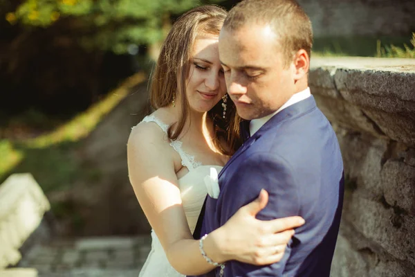 damat ve gelin mutlu portre