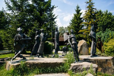 aletler ve otomotik makinalar ile bahar bahçe