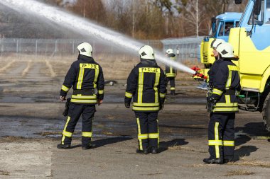 cesur itfaiyeciler matkaplar