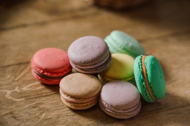 canlı renkler macaroons 