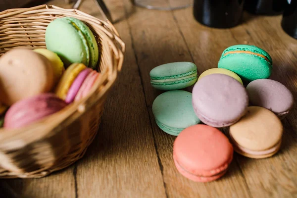 Canlı renkler macaroons — Stok fotoğraf