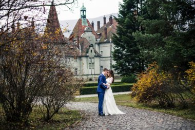 Gelin ve damat, düğün günü