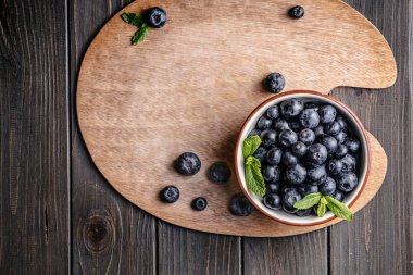 Kasede taze yaban mersini 