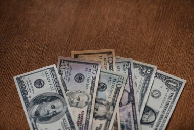  Amerikan Doları nakit para.