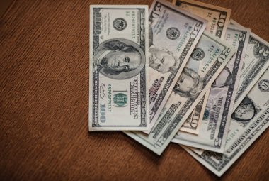  Amerikan Doları nakit para.