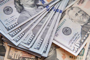  Amerikan Doları nakit para.