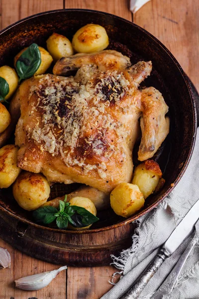 fırında bütün tavuk