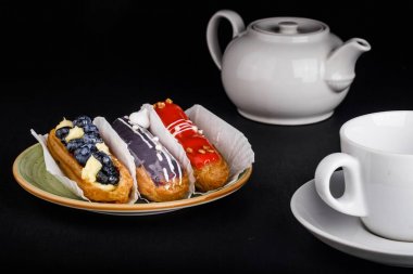 Demlenmiş kek eklerleri