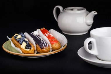 Demlenmiş kek eklerleri