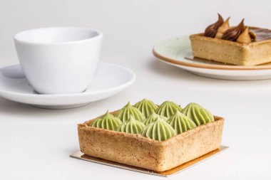 lezzetli kek ve çay