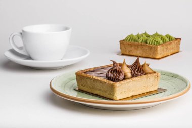 lezzetli kek ve çay