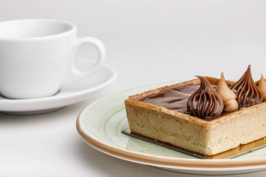 lezzetli kek ve çay