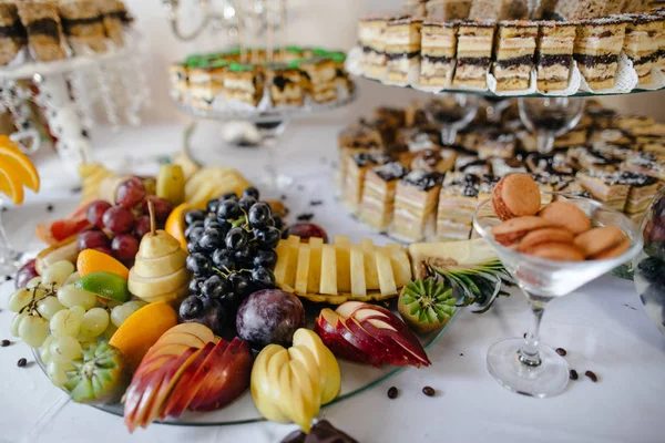 Köstliche Hochzeitsdesserts — Stockfoto