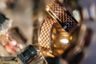 arka plan ile alyans 