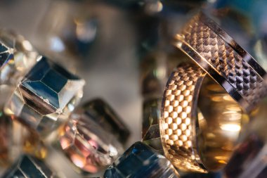 arka plan ile alyans 