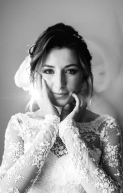 Zarif gelinlik gelin