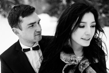  Gelin ve damat kış orman