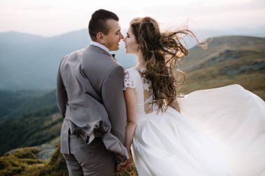 Mutlu güzel gelin ve damat 