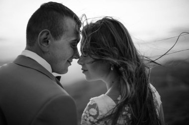 Mutlu güzel gelin ve damat 