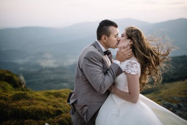 Mutlu güzel gelin ve damat 