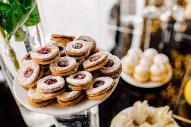 Düğün Resepsiyon tatlı masa 