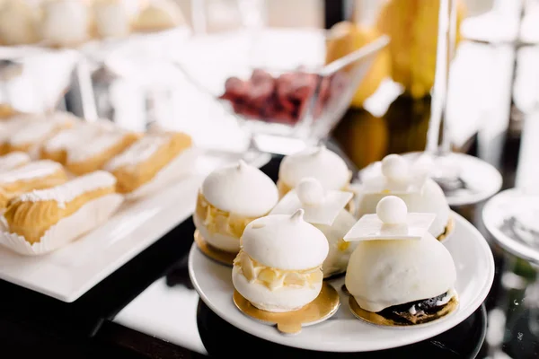 Deliciosa barra de dulces de recepción de boda — Foto de Stock