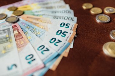 para euro sikke ve banknot