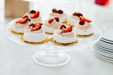 lezzetli tatlı büfesi kekler