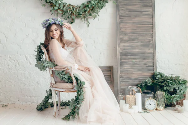 güzel elbise, genç kız 