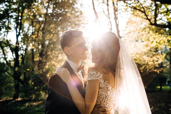 Bela Noiva Noivo Seu Dia Casamento — Fotografia de Stock