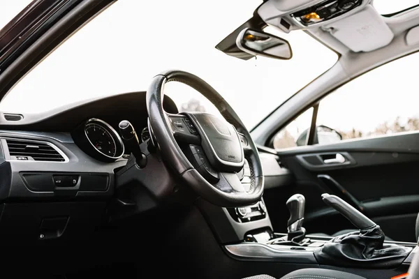 Interieur Des Neuen Modernen Autos — Stockfoto